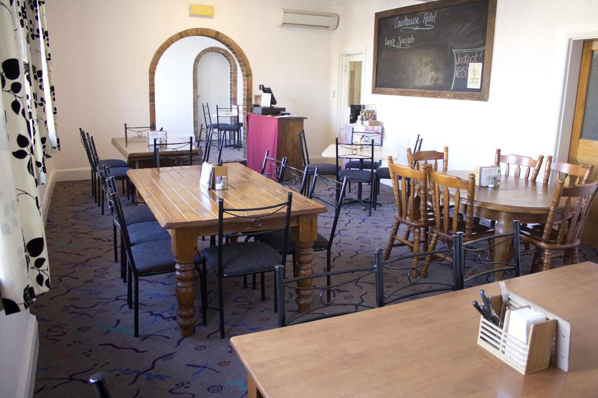 Boorowa Court House Hotel מראה חיצוני תמונה