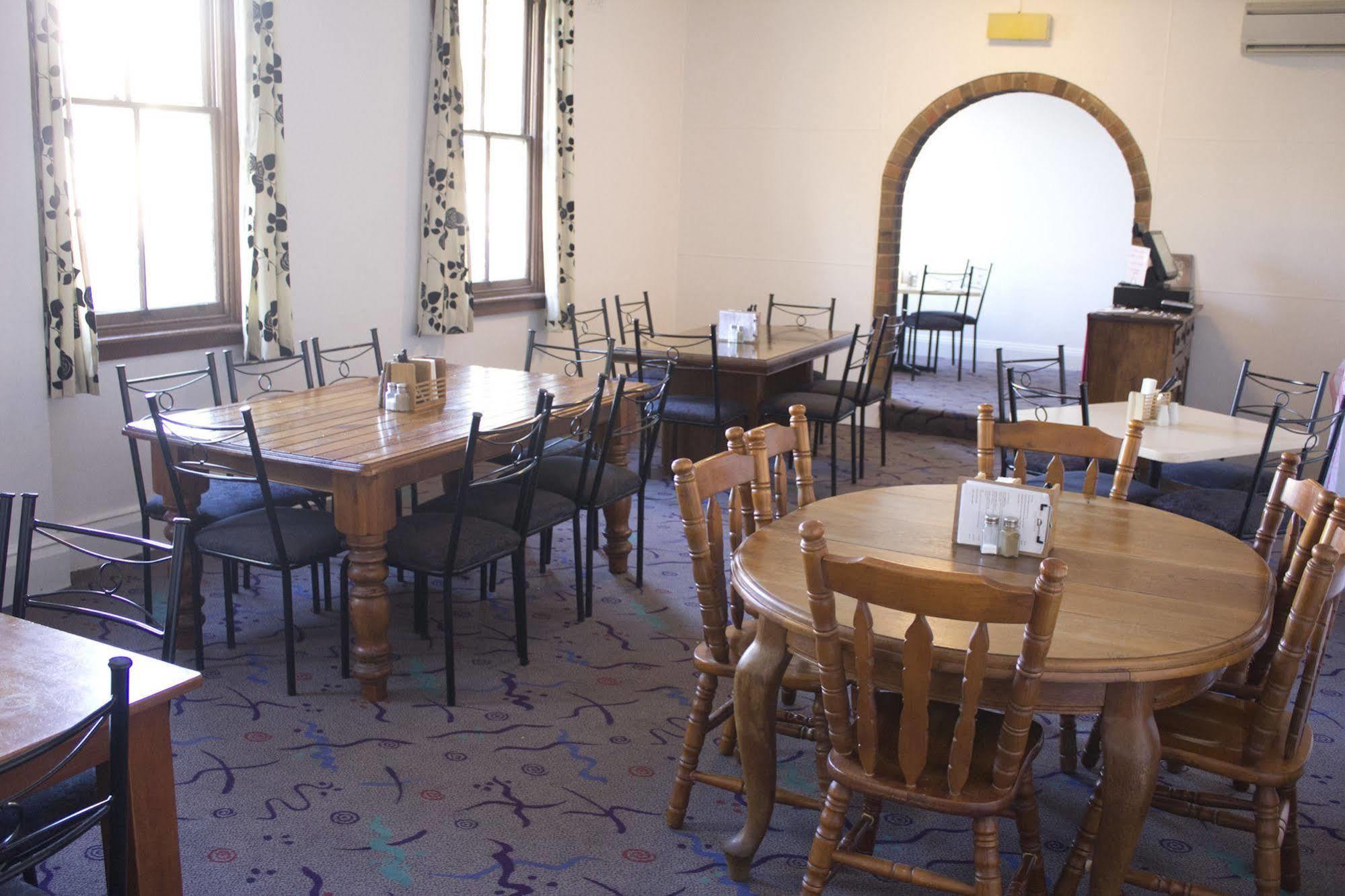 Boorowa Court House Hotel מראה חיצוני תמונה