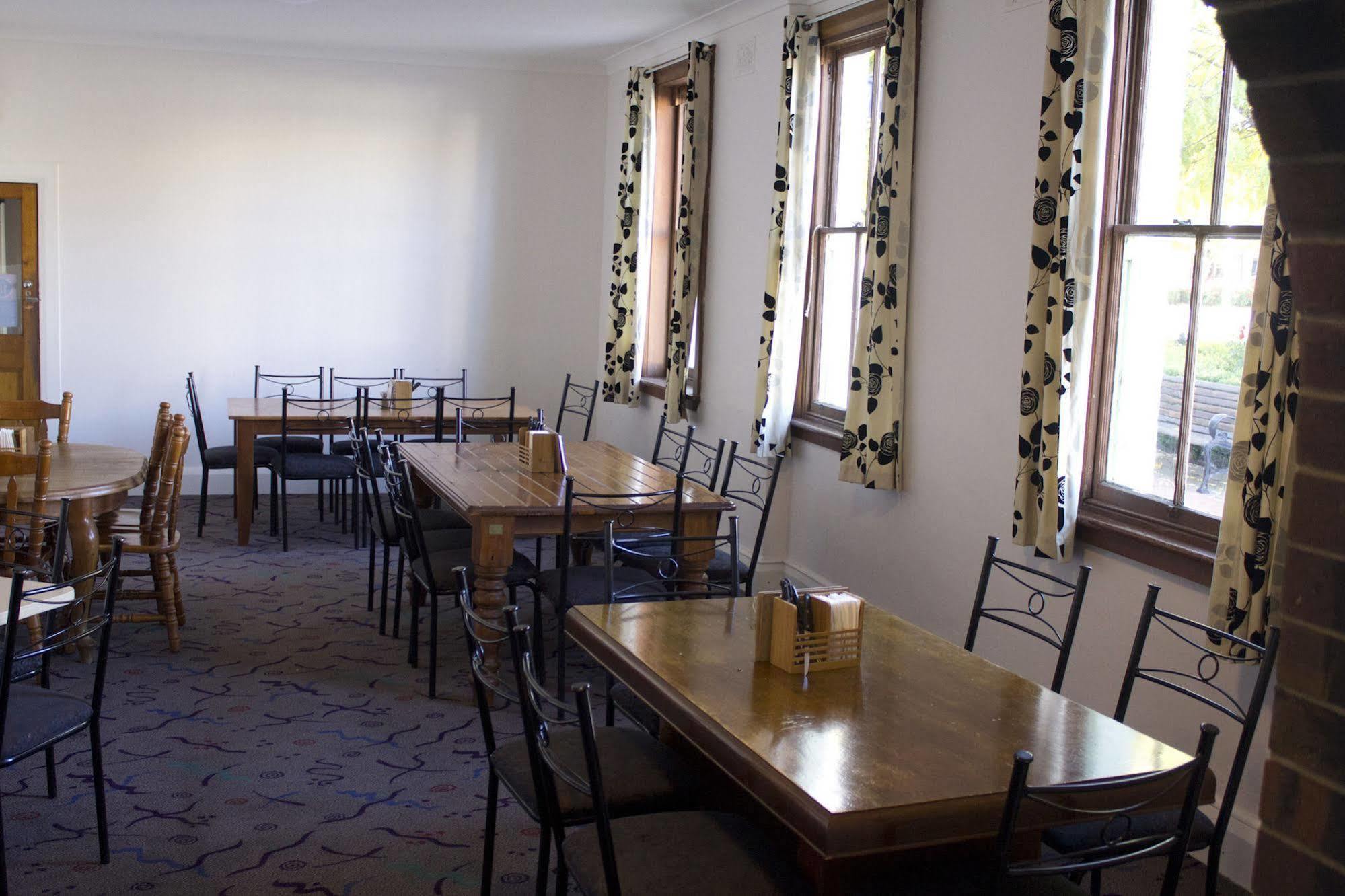 Boorowa Court House Hotel מראה חיצוני תמונה