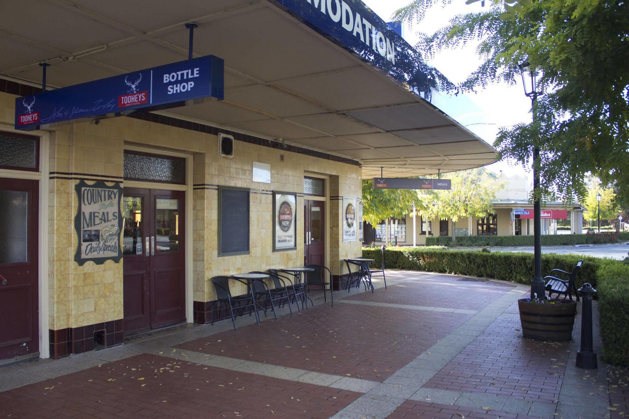 Boorowa Court House Hotel מראה חיצוני תמונה