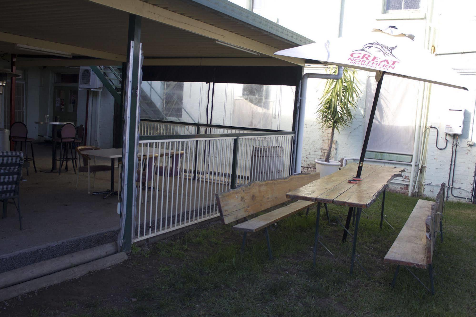 Boorowa Court House Hotel מראה חיצוני תמונה